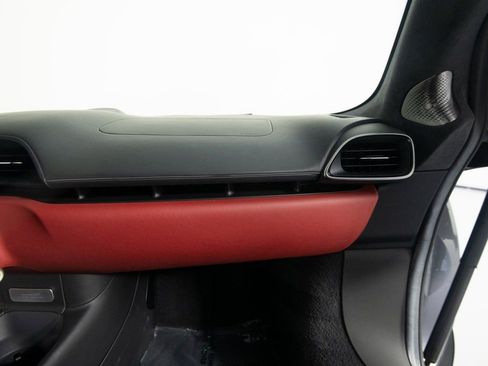 Used 2023 McLaren Artura image 24