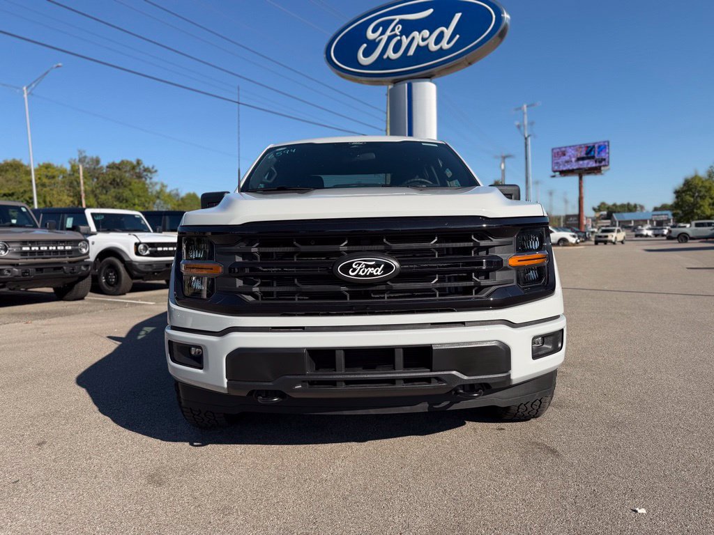 New 2026 Ford F150 XLT w/ Tow/Haul Package AWD/4WD image 2