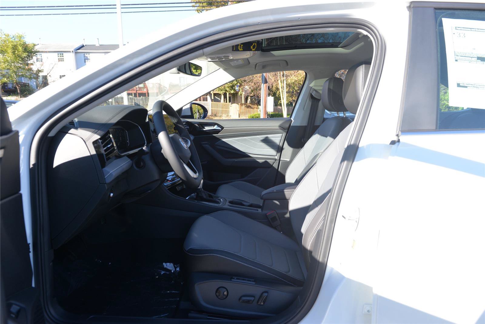 New 2027 Volkswagen Jetta SEL FWD image 21