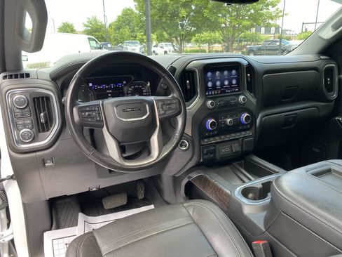 Used 2022 GMC Sierra 2500 Denali w/ Denali Ultimate Package AWD/4WD image 38