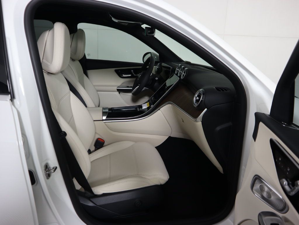 Certified 2026 Mercedes-Benz GLC 300 image 22