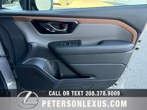 Used 2025 Subaru Forester Sport AWD/4WD image 12