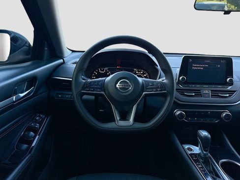 Used 2021 Nissan Altima 2.5 SV FWD image 19