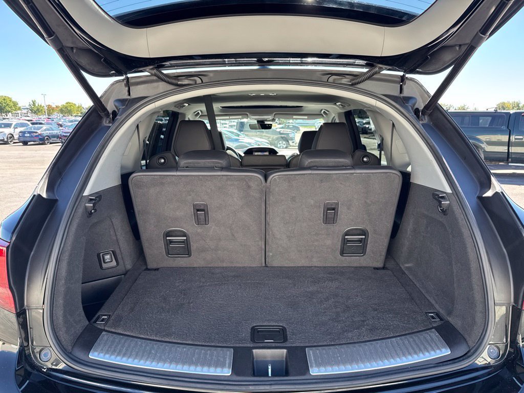 Certified 2018 Acura MDX w/ Technology Package FWD image 38