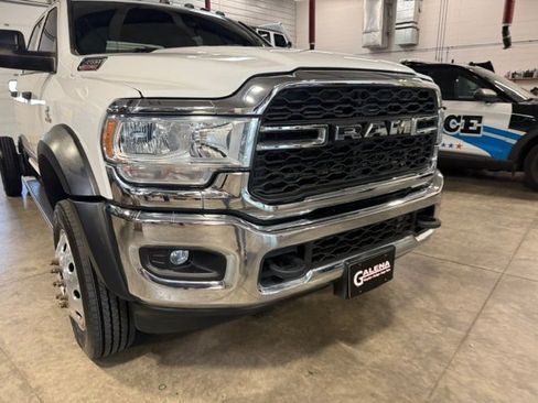 Used 2021 RAM 5500 Tradesman w/ Chrome Appearance Group AWD/4WD image 2