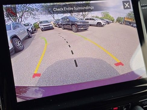 Used 2025 Jeep Grand Cherokee L Limited image 8