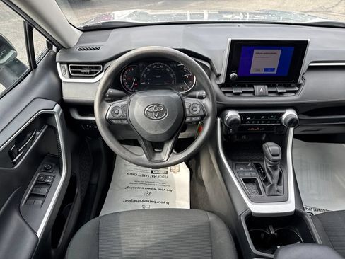 Used 2023 Toyota RAV4 LE FWD image 27
