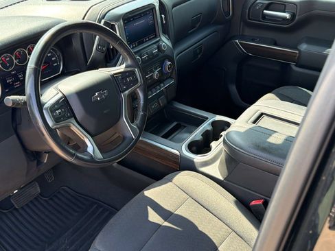 Used 2021 Chevrolet Silverado 1500 RST RWD image 4
