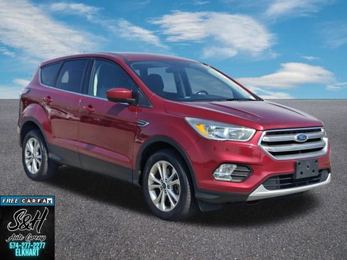 Used 2017 Ford Escape SE AWD/4WD image 3