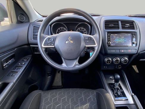 Used 2025 Mitsubishi Outlander Sport ES AWD/4WD image 6