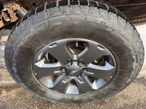 Used 2012 Ford F150 STX w/ STX Decor Pkg image 18