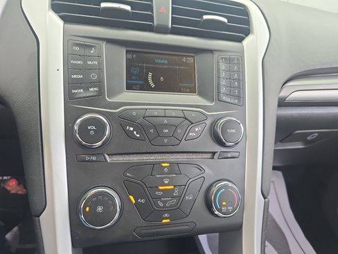 Used 2015 Ford Fusion S FWD image 23