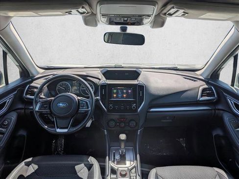 Used 2019 Subaru Forester Premium w/ All-Weather Package AWD/4WD image 17