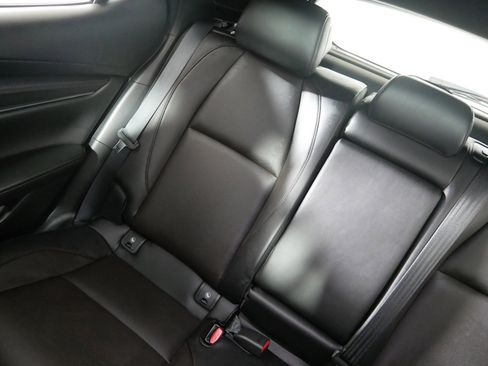 Used 2023 MAZDA MAZDA3 s image 12