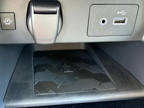 New 2025 Nissan Versa SV image 14