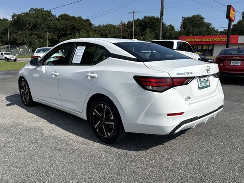 Used 2025 Nissan Sentra SV FWD image 3