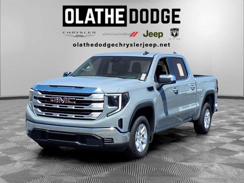 Used 2024 GMC Sierra 1500 SLE RWD image 1