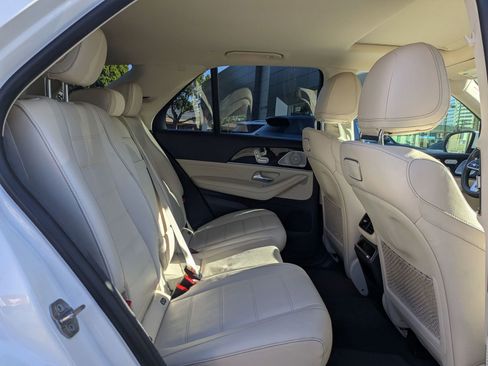 Used 2020 Mercedes-Benz GLE 450 4MATIC image 19