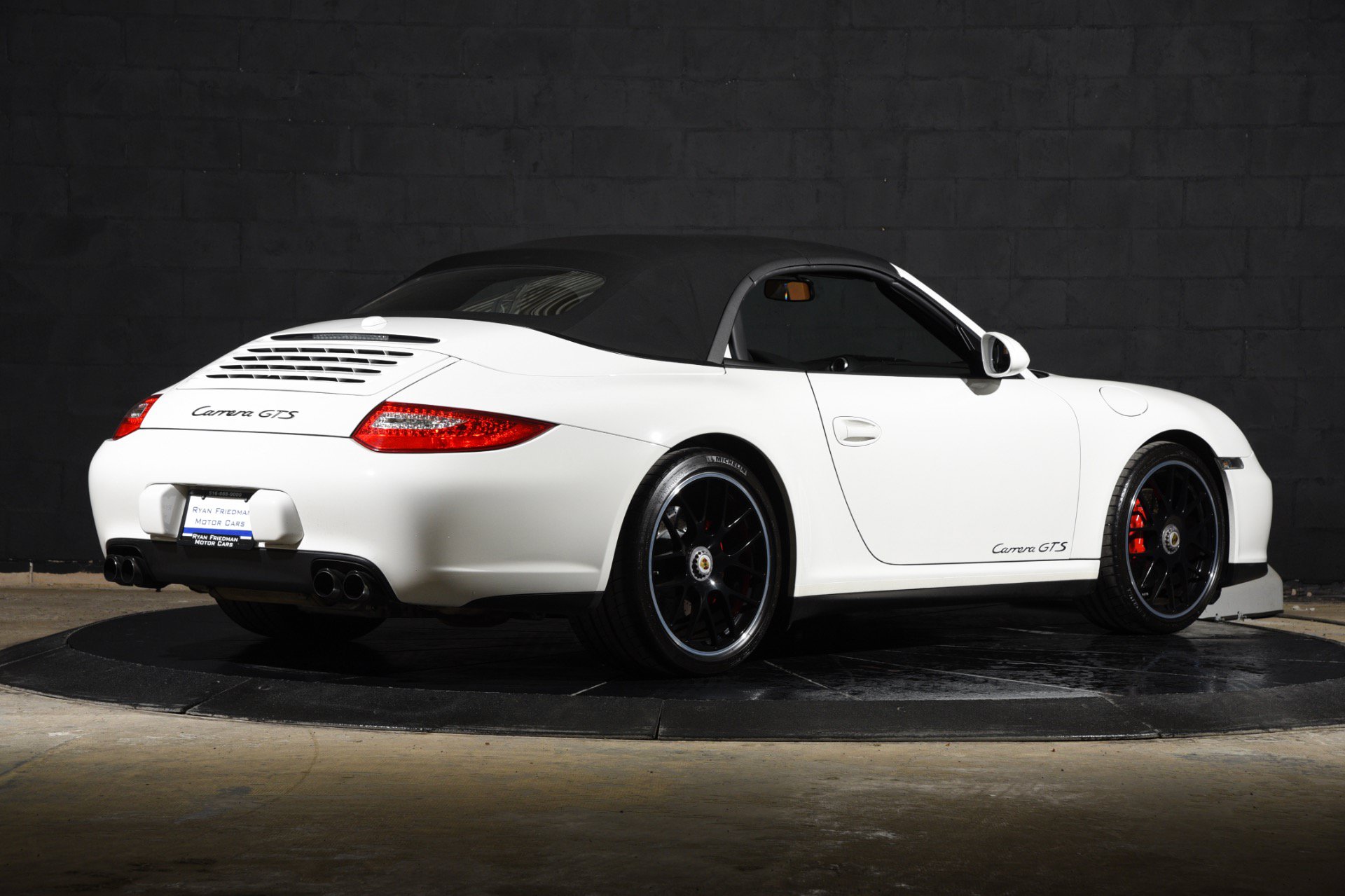Used 2011 Porsche 911 Carrera GTS RWD image 28