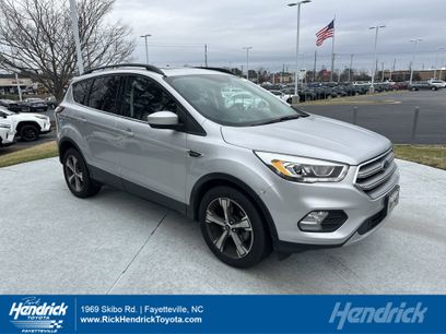 Used 2017 Ford Escape SE w/ SE Leather Comfort Package
