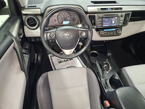 Used 2014 Toyota RAV4 XLE image 30