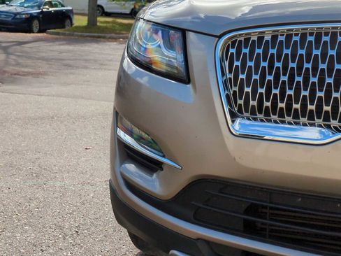 Used 2019 Lincoln MKC Reserve w/ MKC Climate Package image 11