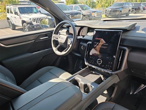 New 2026 GMC Acadia AT4 image 10