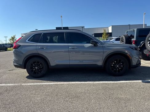 Used 2025 Honda CR-V Sport image 3