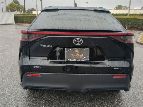 Used 2024 Toyota bZ4X XLE image 5