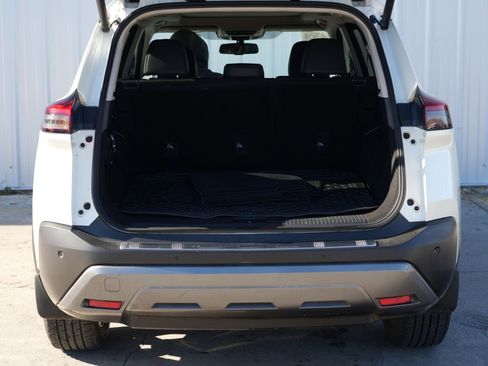 Used 2022 Nissan Rogue SL image 9