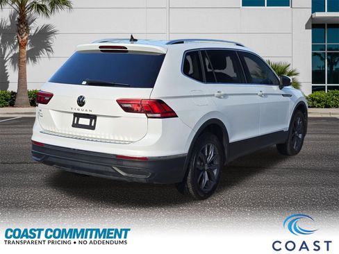 Used 2023 Volkswagen Tiguan SE image 6