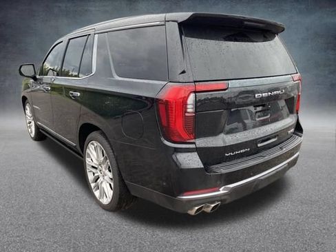 Used 2025 GMC Yukon Denali Ultimate AWD/4WD image 11