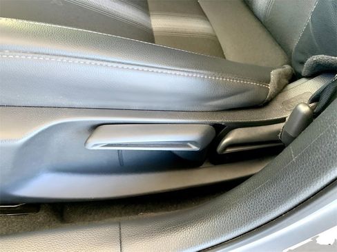 Used 2026 Honda Civic Sport image 38