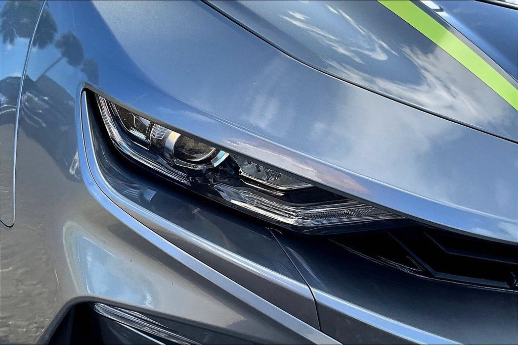 Used 2020 Chevrolet Camaro SS RWD image 29