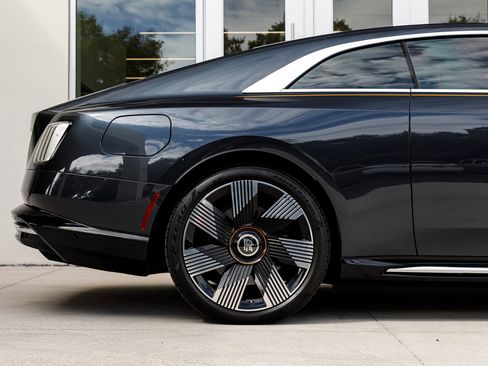 Certified 2024 Rolls-Royce Spectre w/ Spectre Launch Package image 6