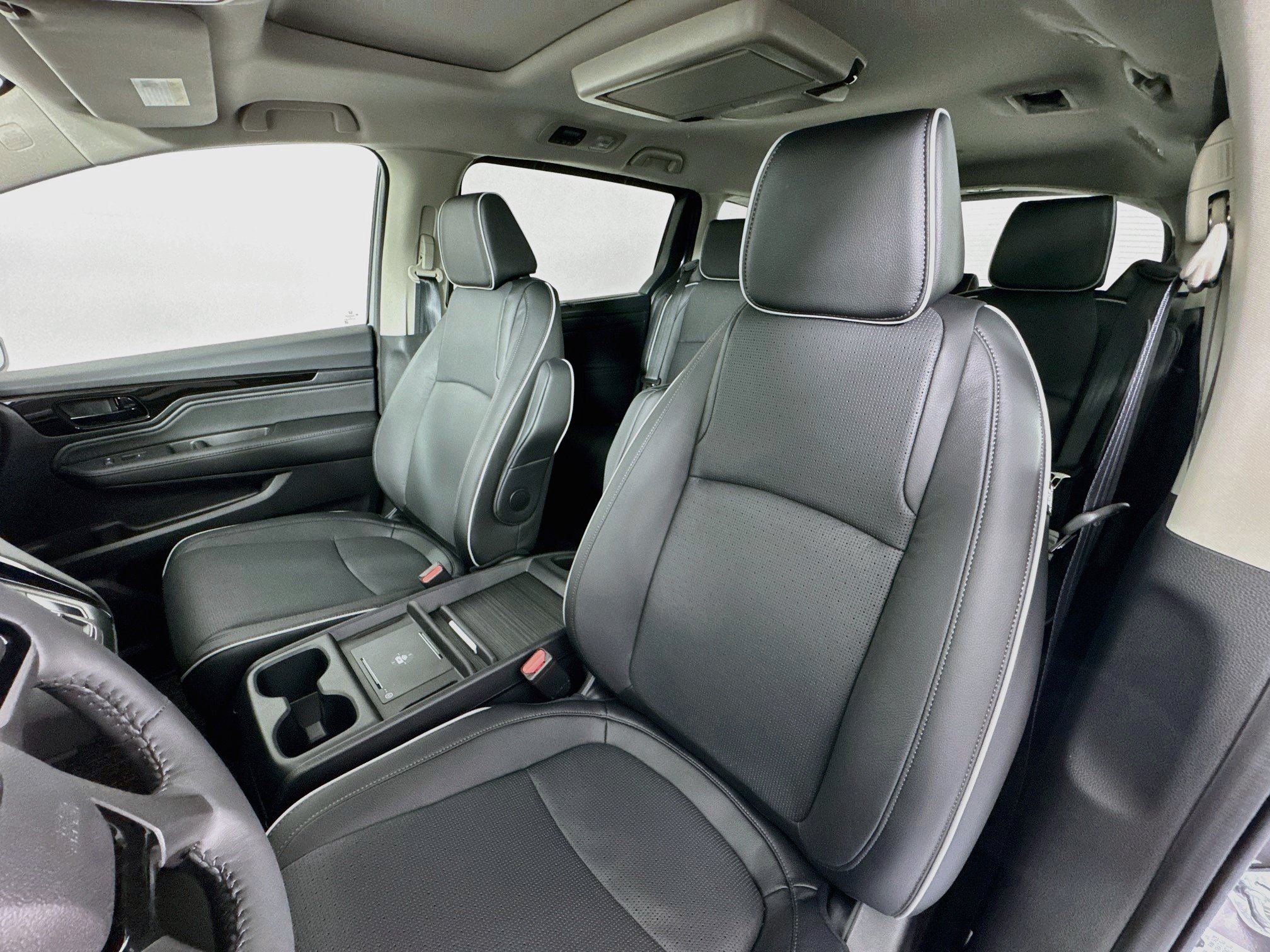 New 2027 Honda Odyssey Elite image 21