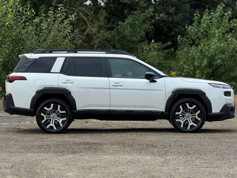 New 2026 Subaru Outback Touring AWD/4WD image 8