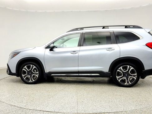 Used 2023 Subaru Ascent Touring AWD/4WD image 8