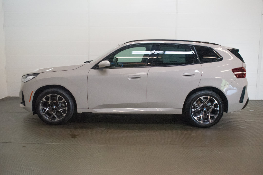 New 2026 BMW X3 xDrive30i w/ Premium Package AWD/4WD image 7