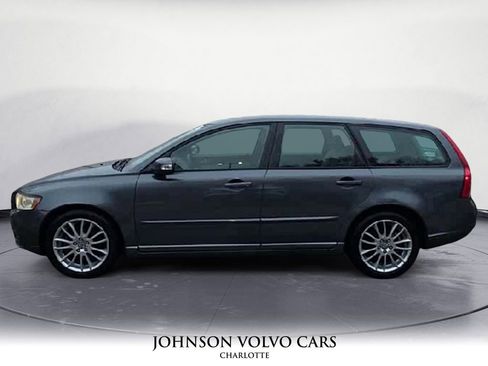Used 2009 Volvo V50 2.4i image 6