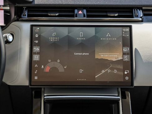 Used 2025 Land Rover Range Rover Velar S AWD/4WD image 17