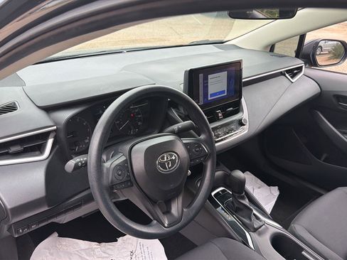 Used 2024 Toyota Corolla LE image 14