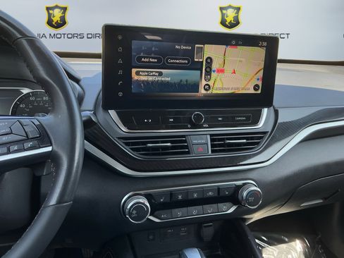 Used 2023 Nissan Altima 2.5 SR w/ SR Premium Package image 12