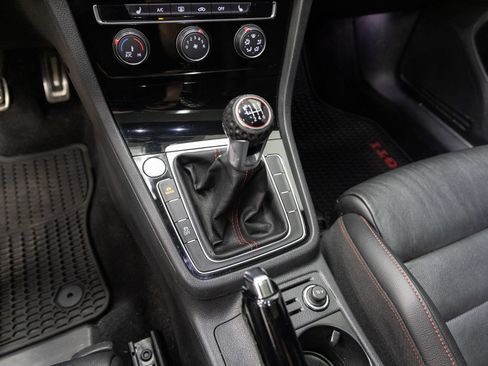 Used 2019 Volkswagen GTI SE w/ SE Experience Package FWD image 20