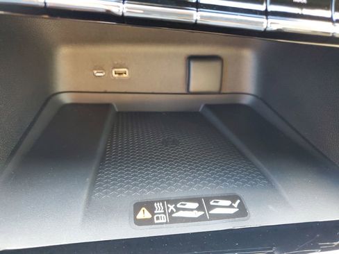 New 2026 Chevrolet Traverse LT w/ Midnight/Sport Edition image 26