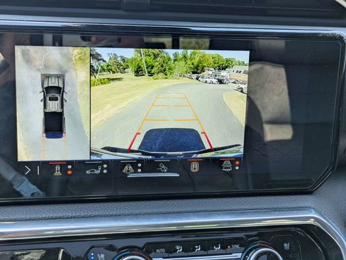 Used 2024 GMC Sierra 2500 Denali w/ Denali Reserve Package AWD/4WD image 22