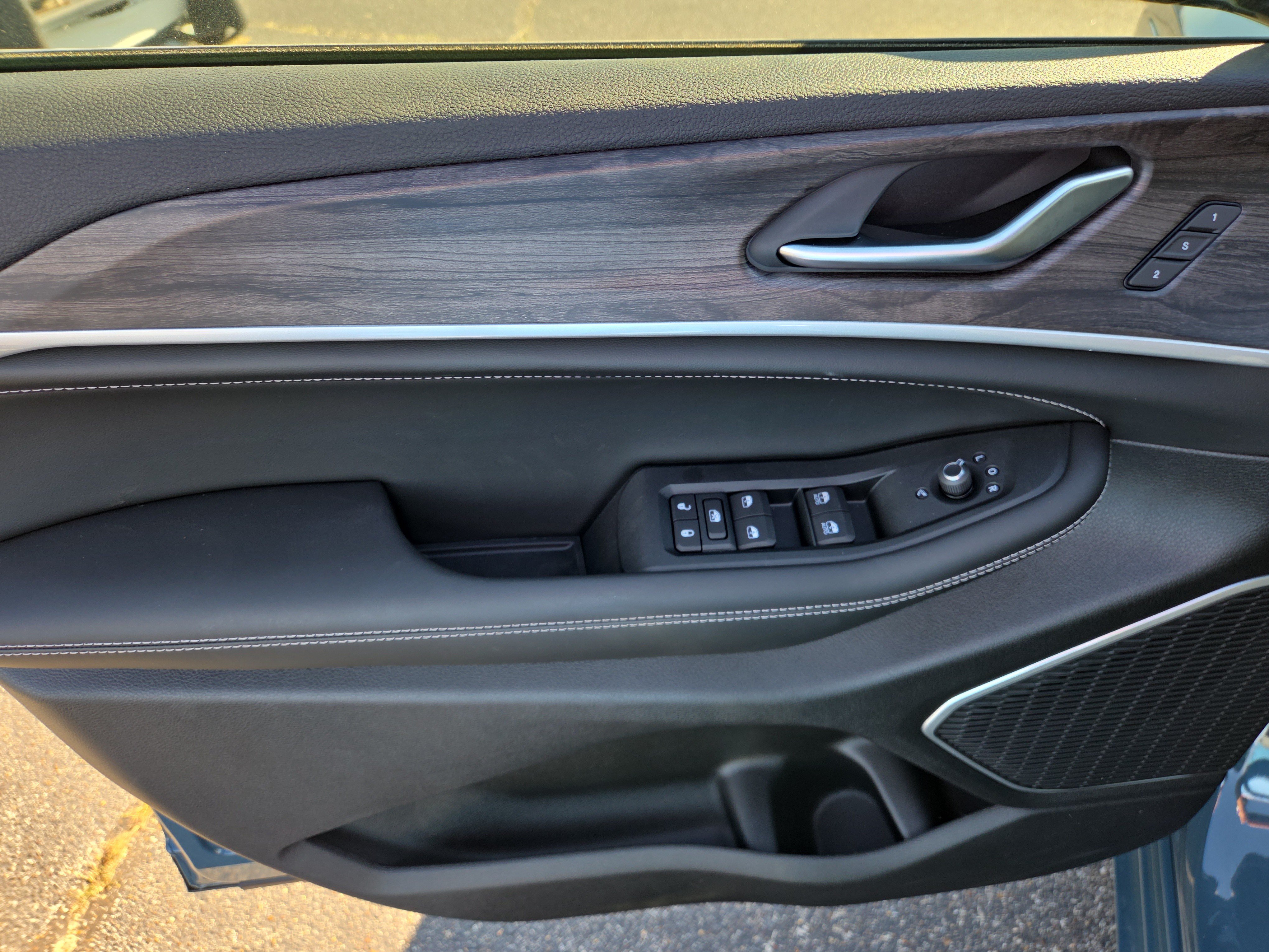 New 2027 Jeep Grand Cherokee Limited AWD/4WD image 5