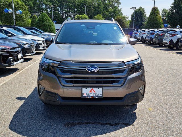 Certified 2025 Subaru Forester Premium w/ Convenience Package #1 AWD/4WD image 3