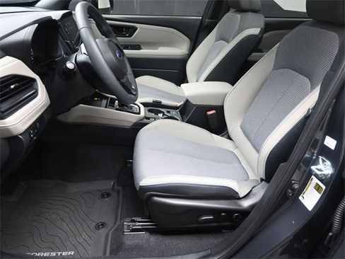 Used 2025 Subaru Forester Premium w/ Convenience Package #1 image 18