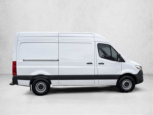 Used 2026 Mercedes-Benz Sprinter 2500 image 4